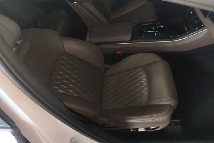 Used BYD Han 2020 DM Four-Wheel Drive Performance Edition Prestige Model Right Front Seat