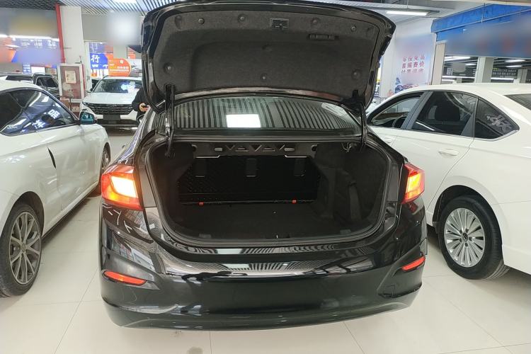 Used Chevrolet Cruze 2018 320 Automatic Pioneer Sunroof Edition Trunk