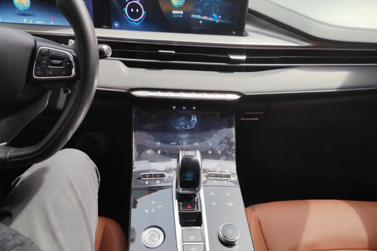 Used Chery Tiggo 8 PLUS 2022 290TGDI DCT Luxury Edition