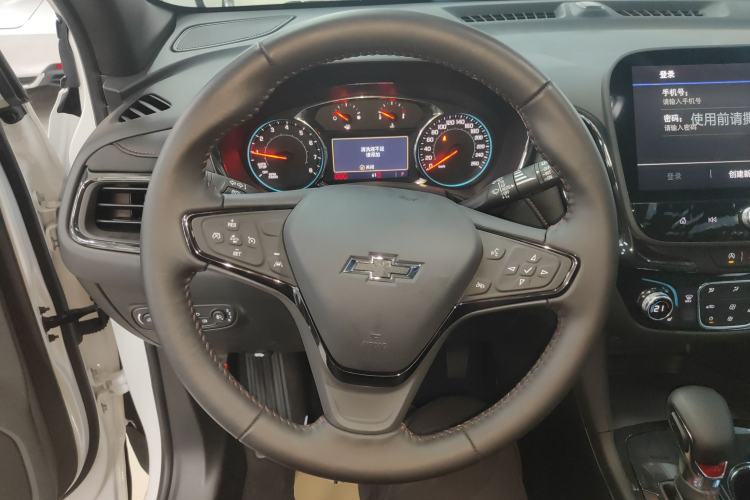 Used Chevrolet Equinox 2023 Mild Hybrid 2.0T RS Smart Boundary-Pushing Edition
