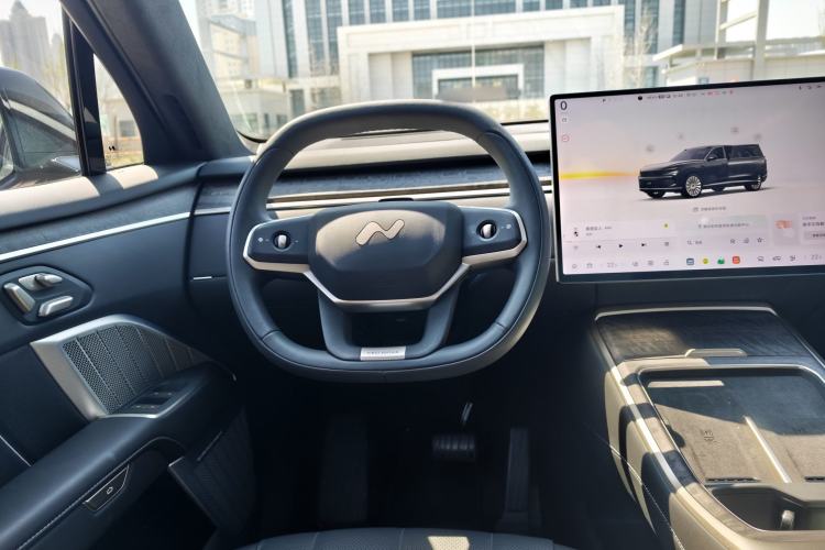 Used ONVO Luxeed L90 2025 Model—Max Six-Seater Version Interior 9