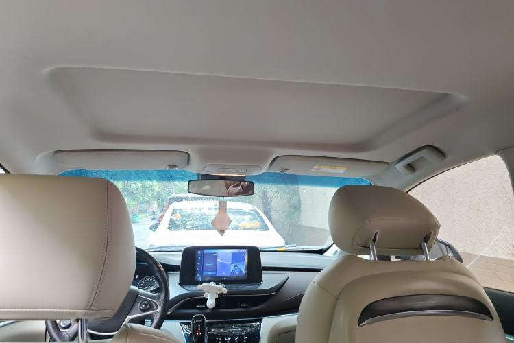 Used Buick GL8 2023 Land Executive Class Comfort Model
