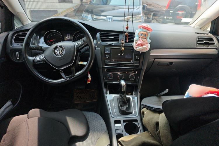 Used Volkswagen Golf 2018 1.6L Automatic Comfort Model
