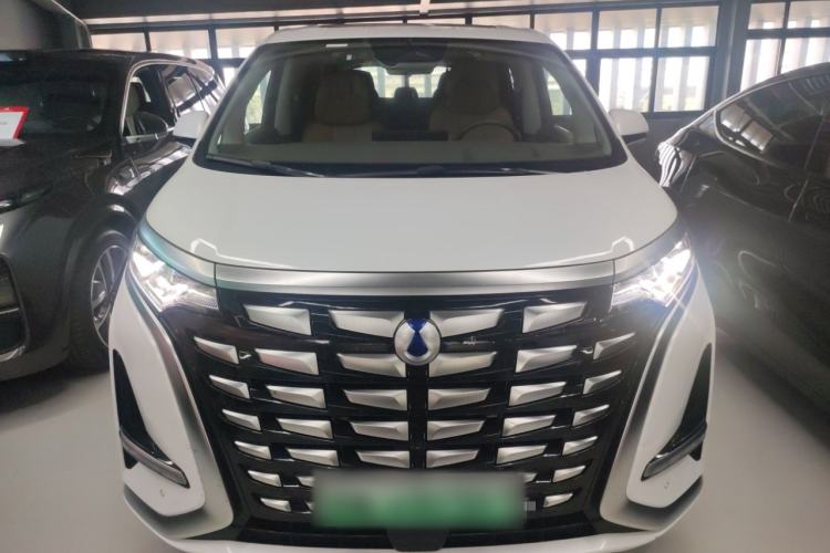 Used Denza D9 2022 DM-i 970 Four-Wheel Drive Prestige Model