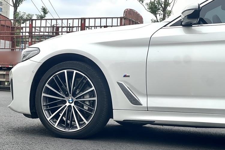 Used BMW 5 Series 2021 Facelifted 530Li Leading Edition M Sport Package