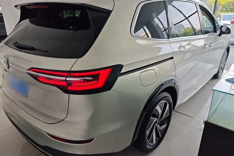 Used Volkswagen Viloran 2024 330TSI Luxury Edition
