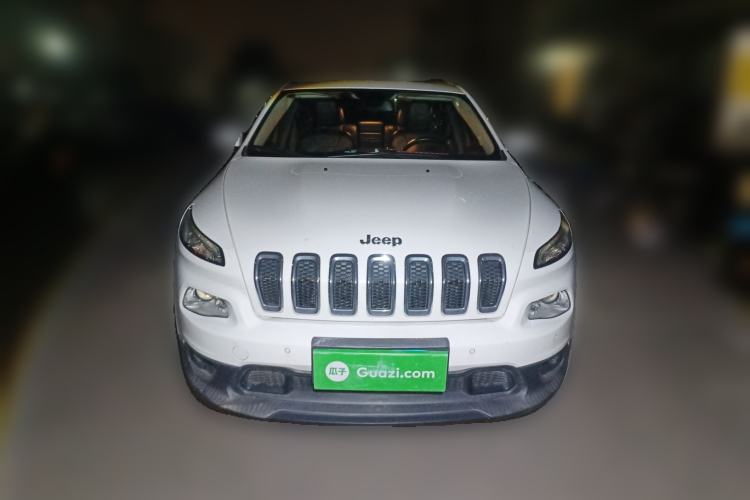 Used Jeep Cherokee 2016 2.0L Superior Edition