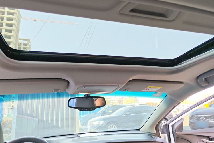 Used Buick Excelle GX 2019 18T Automatic Connected Elite Model China VI Standard Headliner