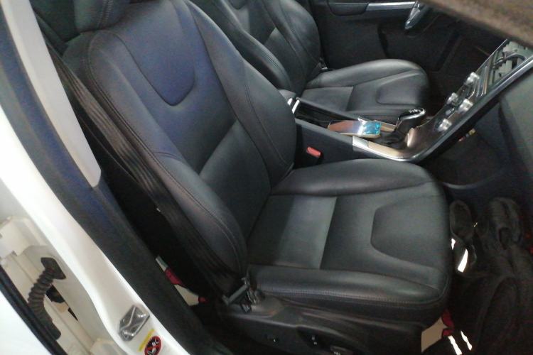 Used Volvo XC60 2016 T5 Smart Upgrade Model Right Front Seat