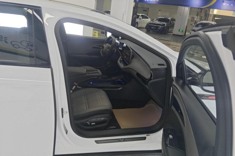 Used Hongqi EH7 2024 690 Pro
