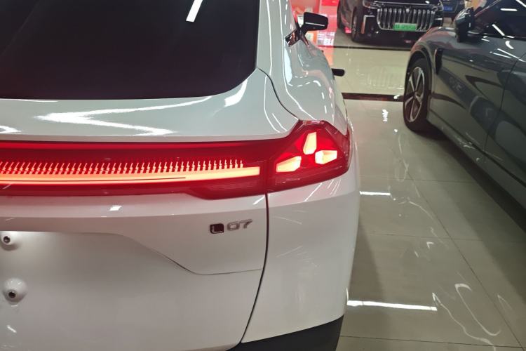 Used Deepal L07 2026 Model 660Ultra Huawei Qiankun Intelligent Driving ADS SE Edition
