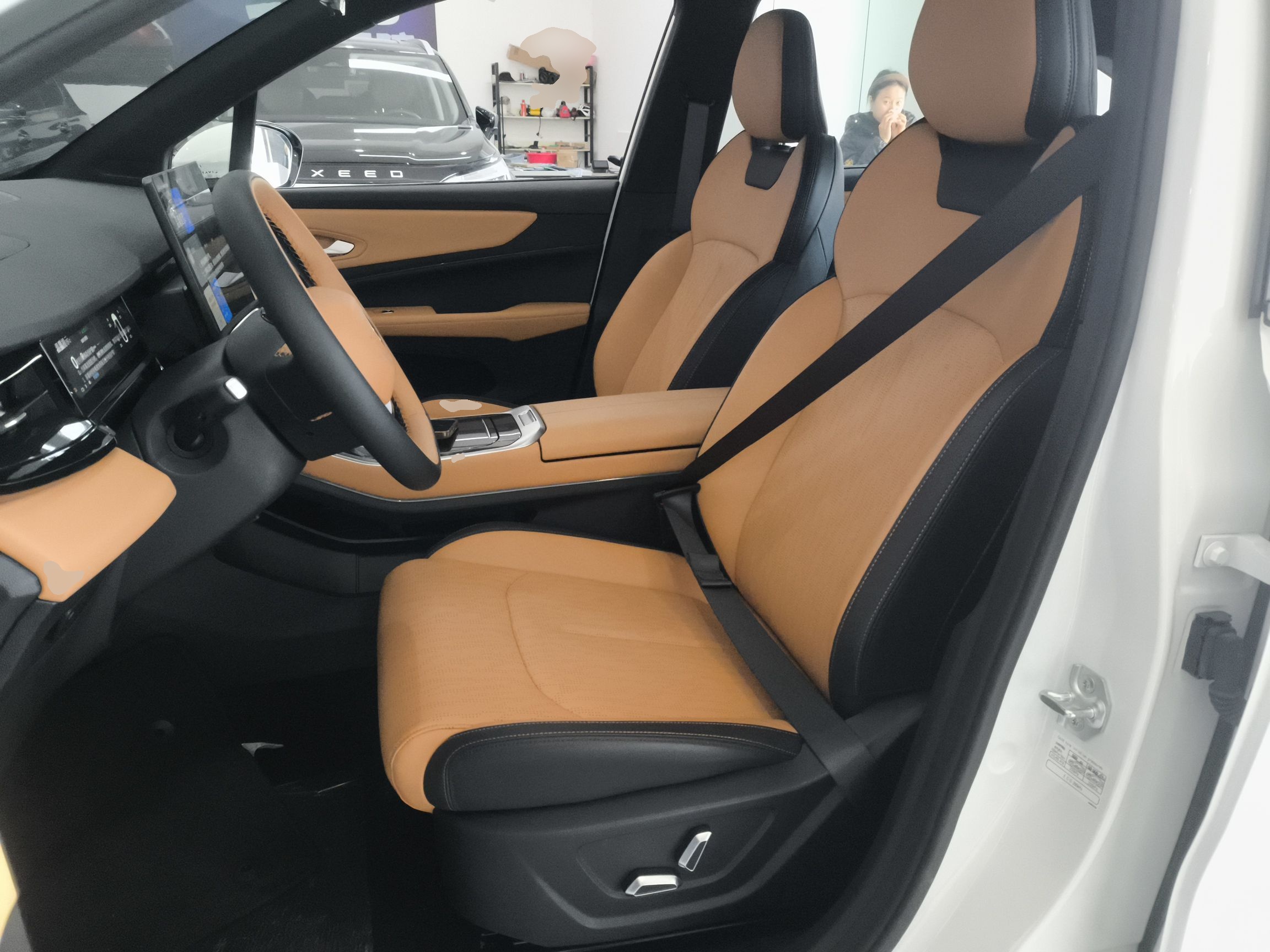 Переднее сиденье в автомобиле