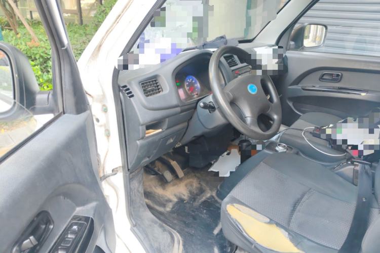 Used Skywell D07 Entrepreneur 2020 All-Electric Van Logistics Vehicle Standard Version with 41.21 kWh Lithium Iron Phosphate Battery