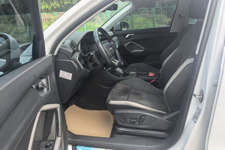 Used Audi Q3 2020 35 TFSI Fashion Dynamic Model