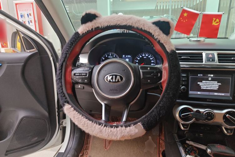 Used Kia KX Cross 2017 1.4L AT GLS Steering Wheel