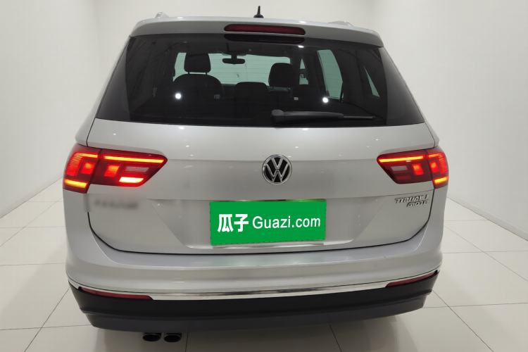 Used Volkswagen Tiguan L 2018 Facelift 330TSI Automatic Two-Wheel Drive Luxury Edition Rear