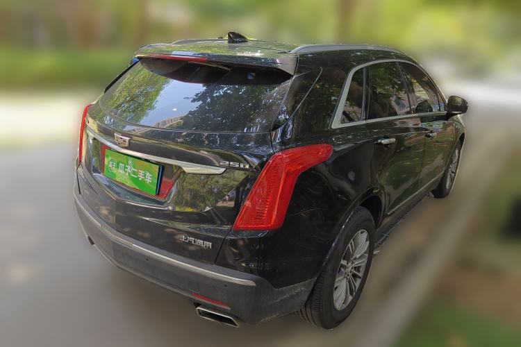 Used Cadillac XT5 2018 25T Luxury Model Rear Right 45 Deg