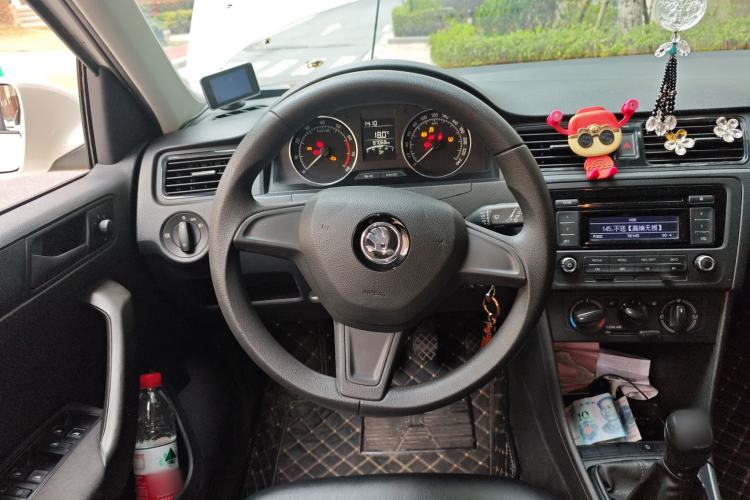 Used Skoda Rapid Spaceback 2016 Revised Version 1.4L Manual Front-Drive Edition