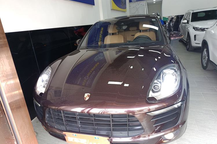 Used Porsche Macan 2017 Macan 2.0T Front