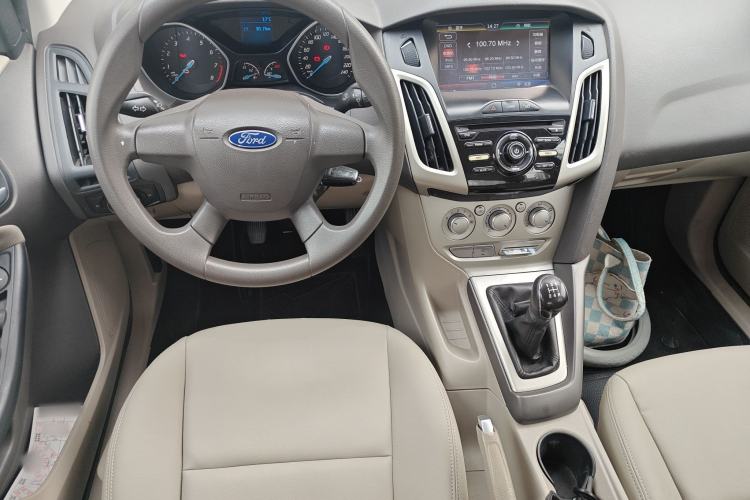 Used Ford Focus 2012 Sedan 1.6L Manual Comfort Model
