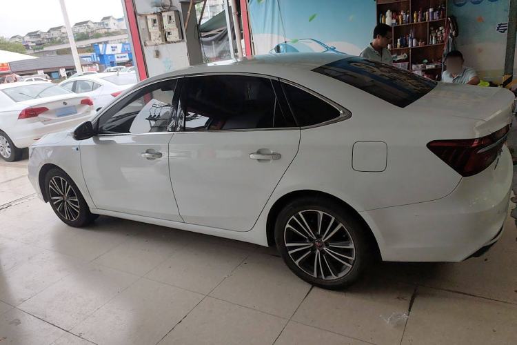 Used Roewe i6 2020 PLUS 1.6L CVT 4G Connected Glory Flagship Edition