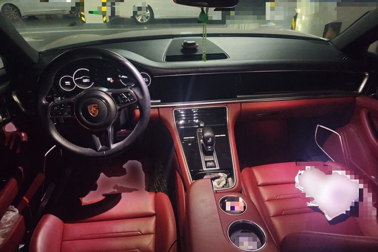 Used Porsche Panamera 2019 Panamera 4 Executive Long Wheelbase 2.9T Center Console