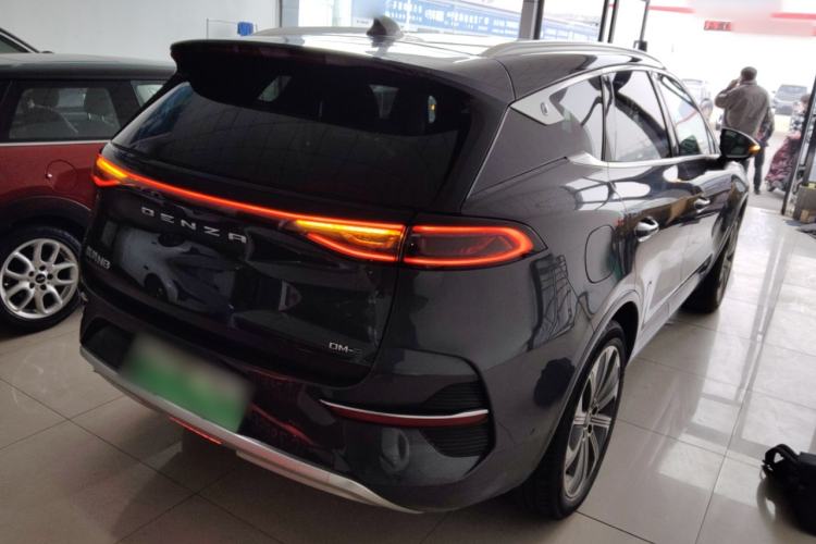 Used Denza N8 2023 Four-Wheel Drive Ultra-Hybrid Flagship Six-Seater Version