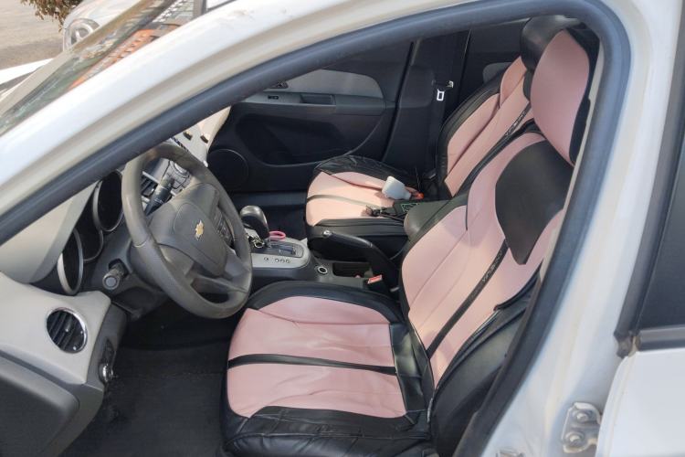 Used Chevrolet Cruze 2012 1.8L SE AT Left Front Seat