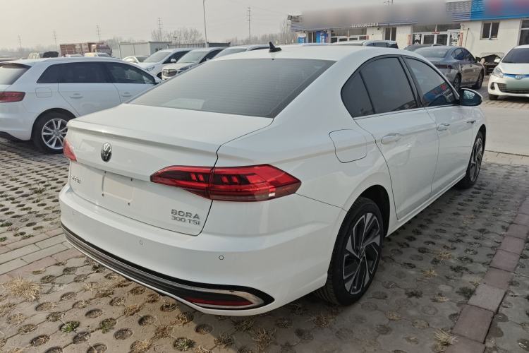 Used Volkswagen Bora 2023 300TSI DSG Prestige Edition
