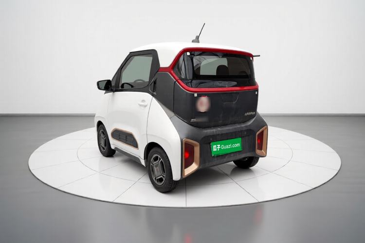 Used Baojun E200 2018 Smart Enjoy Edition Exterior 3