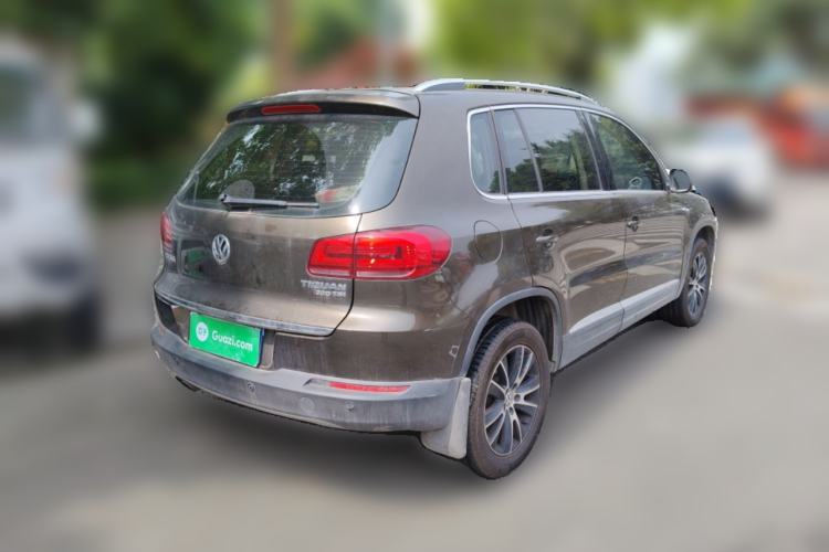 Used Volkswagen Tiguan 2016 300TSI Automatic Two-Wheel Drive Luxury Edition Rear Right 45 Deg