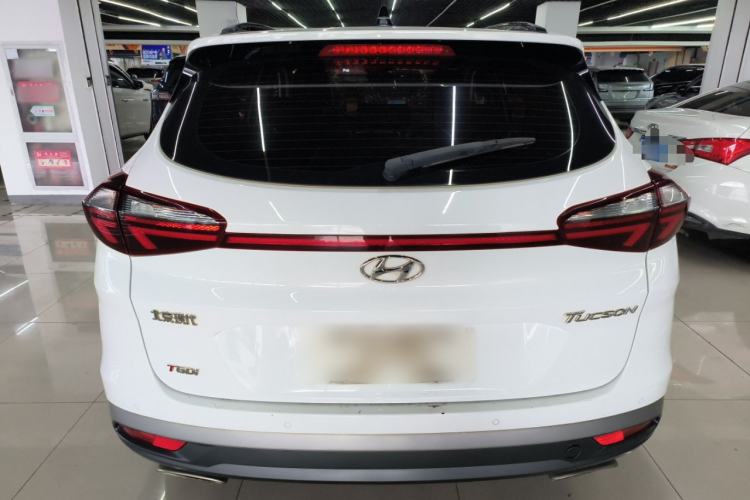 Used Hyundai Tucson 2019 280TGDi Dual-Clutch Two-Wheel Drive Fashion Edition China VI Standard
