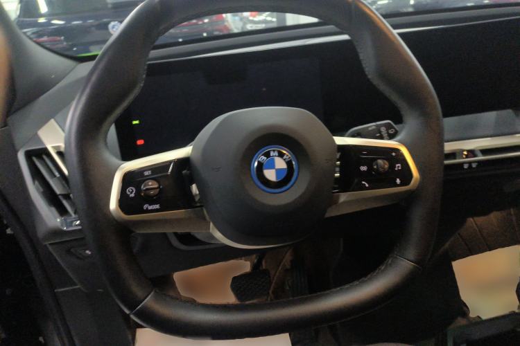 Used BMW iX 2022 xDrive40
