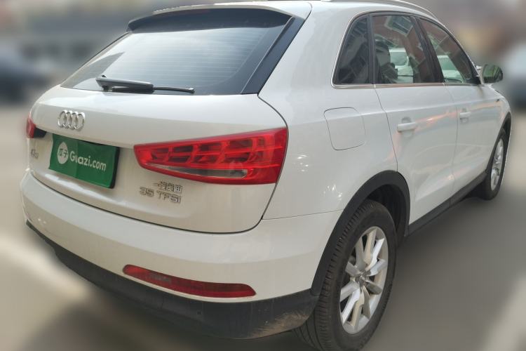 Used Audi Q3 2015 35 TFSI Ambition Edition Rear Right 45 Deg