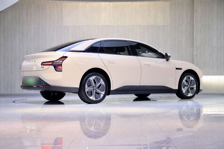 Used XPeng MONA M03 2024 620 with Ultra-Long Range
