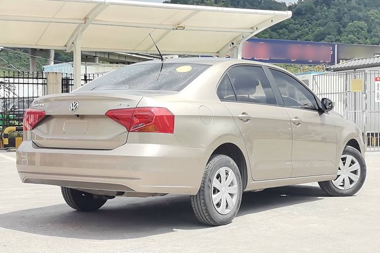 Used Volkswagen Jetta 2017 1.4L Manual Fashion Edition