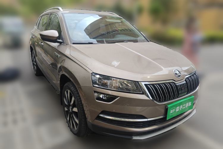 Used Skoda Karoq 2020 TSI280 Luxury Smart Edition China VI Standard Front Right 45 Deg