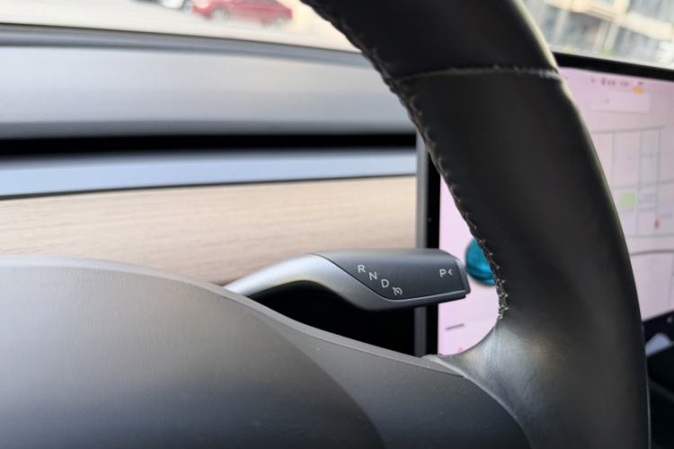 Used Tesla Model 3 2019 Long-Range Rear-Wheel-Drive Version