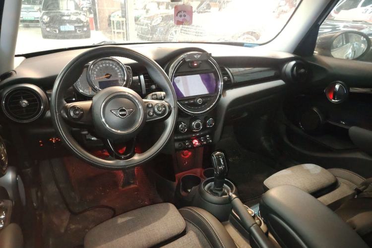 Used MINI 2019 1.5T COOPER Classic Edition Five-Door Version

