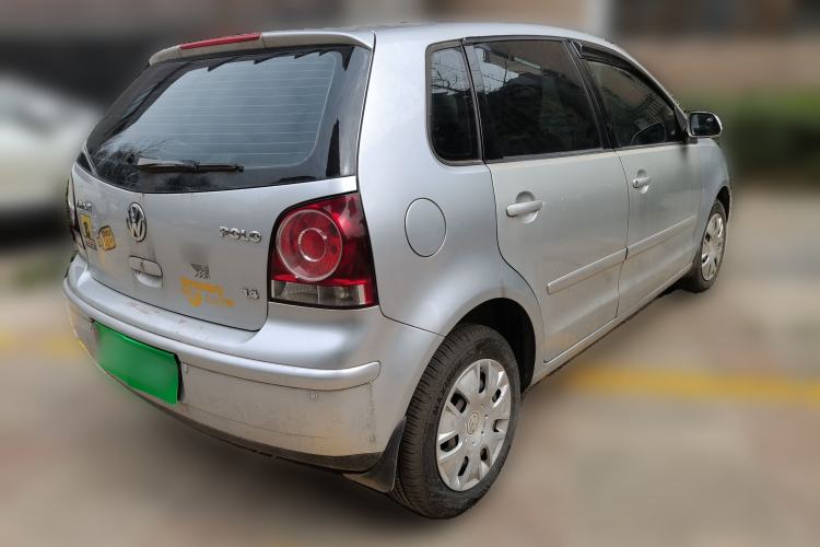 Used Volkswagen Polo 2009 Kica 1.4L Manual Fashion Edition
