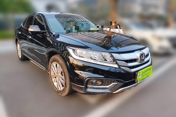 Used Honda Crosstour 2014 2.4L Luxury Edition Front Right 45 Deg