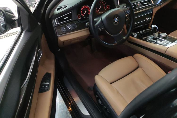 Used BMW 7 Series 2013 730Li Luxury Model