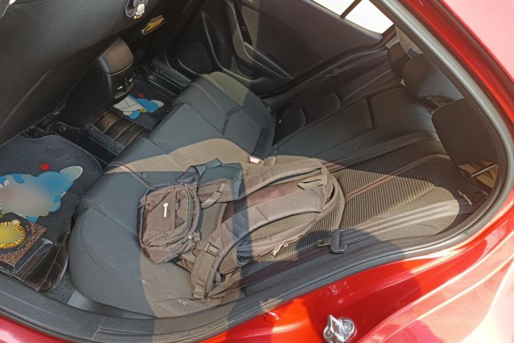 Used Mazda 3 Axela 2017 Sedan 1.5L Automatic Luxury Model Emission Standard China V Left Rear Seat