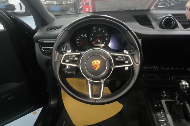 Used Porsche Macan 2018 Macan 2.0T Steering Wheel