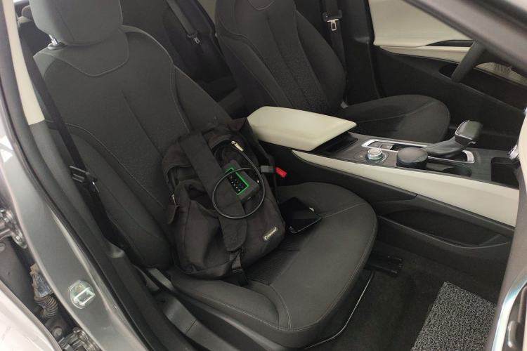 Used Buick Velite 6 2022 Plug-in Hybrid Connected Fashion Model Right Front Seat