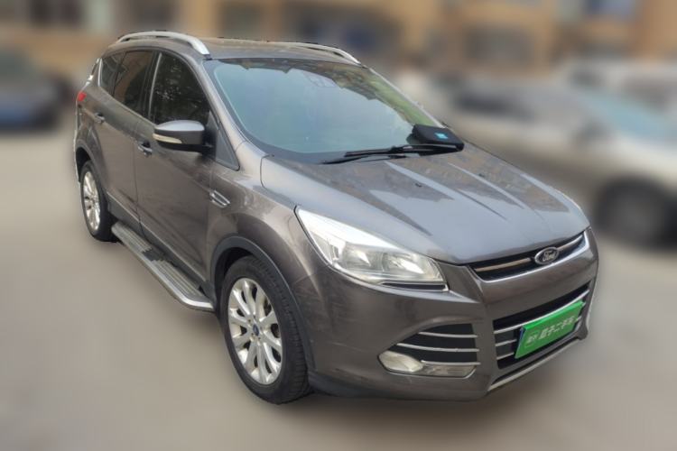 Used Ford Kuga 2013 2.0L GTDi Four-Wheel-Drive Elite Model Front Right 45 Deg