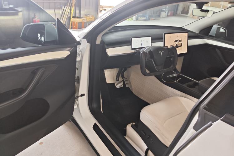 Used Tesla Model Y 2022 Performance High-Performance All-Wheel-Drive Version