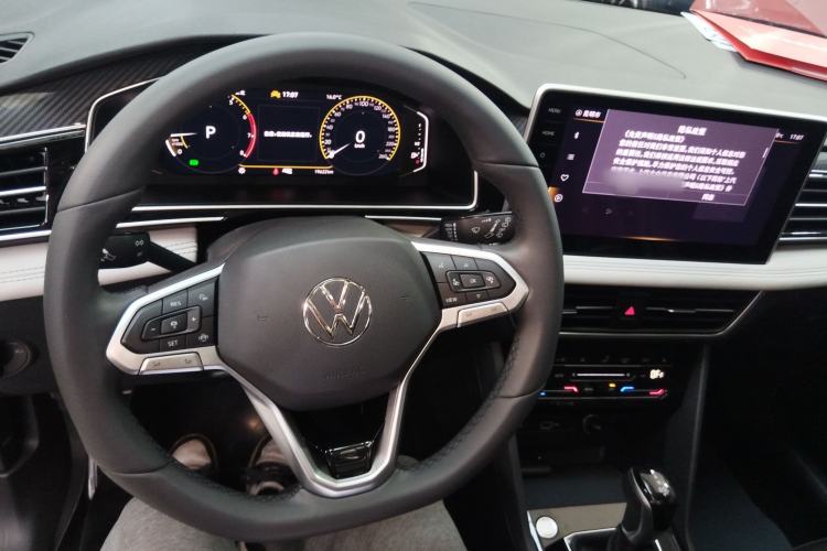 Used Volkswagen Tiguan L 2024 Outstanding Model 330TSI Automatic Two-Wheel Drive R-Line Dragon Glory Edition