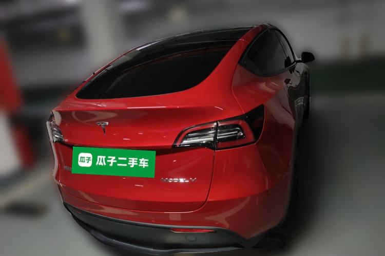Used Tesla Model Y 2021 Long-Range All-Wheel-Drive Version
