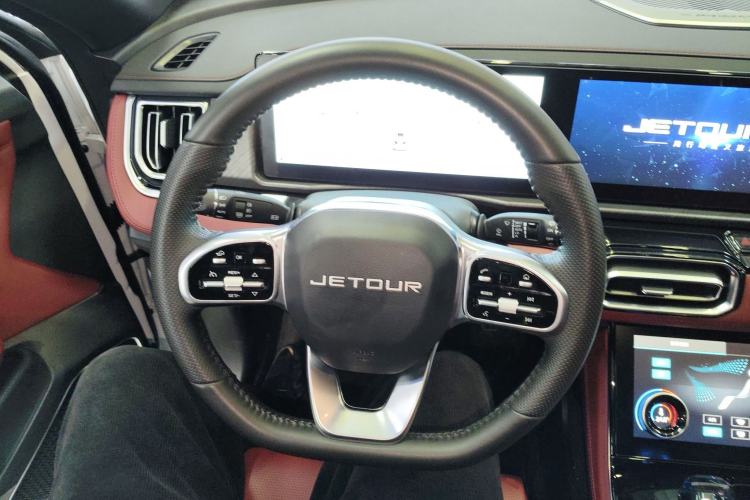 Used JETOUR X70 PLUS 2025 1.5T Luxury Dynamic Edition 5 Seats
